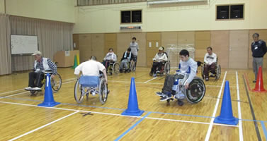 障がい児者スポーツ体験（車椅子ハンド）4