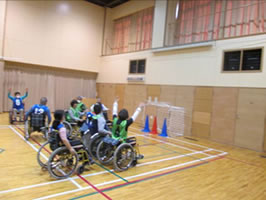 障がい児者スポーツ体験・ボランティア講座（車椅子ハンドボール）4