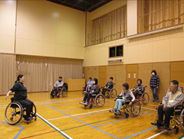 障がい者スポーツ体験・ボランティア講座「車椅子ダンス」-2