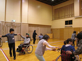 障がい者スポーツ体験・ボランティア講座「車椅子ダンス」-3