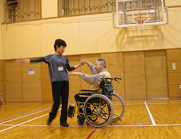 障がい者スポーツ体験・ボランティア講座「車椅子ダンス」-5