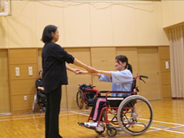 障がい者スポーツ体験・ボランティア講座「車椅子ダンス」-8
