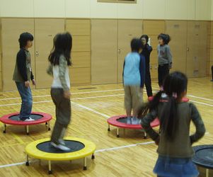 リズムにあわせてジャンプ