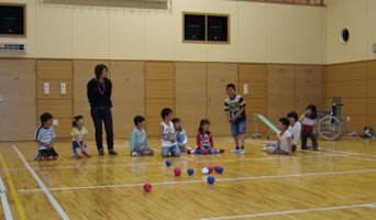 子どもたちとボッチャ