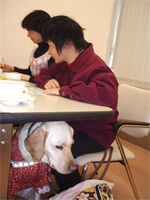 西野さんと盲導犬びわちゃん
