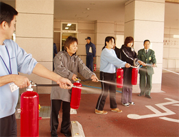 消火器訓練の様子
