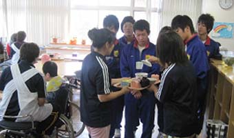 高安中学校福祉体験の様子7