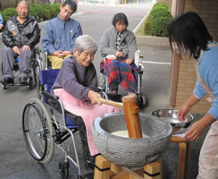 餅つきの様子1