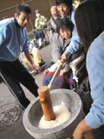 餅つきの様子6