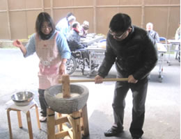 餅つき-1