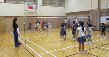 安中青少年会館 風船バレー4