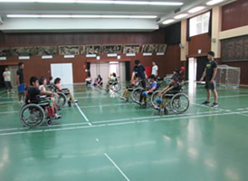 桂青少年会館 車いすハンドボール5