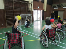 桂青少年会館 車いすハンドボール4