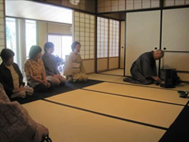 茶道・華道講座センター外学習2