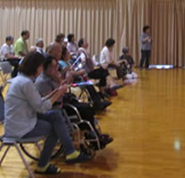 第1回愛に輝くカラオケ大会-8