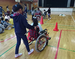 安中小学校出前授業-2