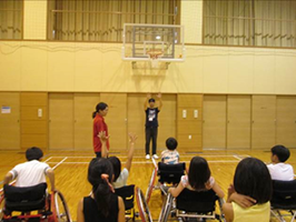 安中青少年会館「車いすバスケット講座」-4