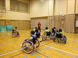 安中青少年会館「車いすバスケット講座」-5