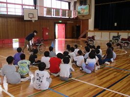 北山本小学校出前授業-1